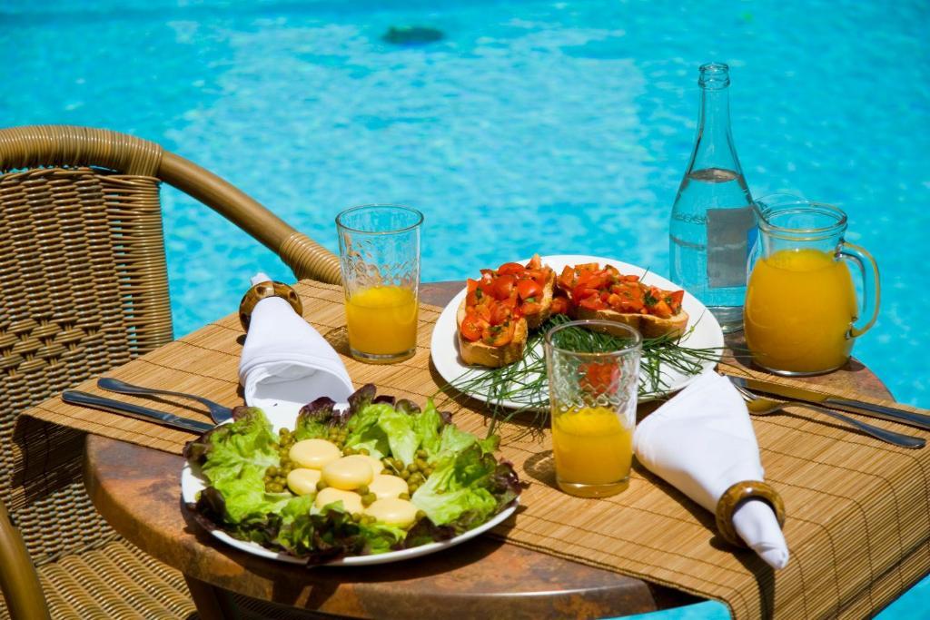 Aparthotel Esquinzo Y Monte Del Mar Playa De Esquinzo 部屋 写真